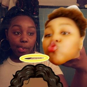 Meet your Posher, Lashae